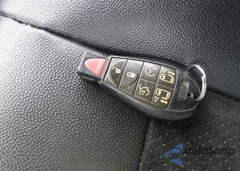 2014 Dodge Grand Caravan Sxt 30Th Anniversary z USA, uszkodzony, nr VIN 2C4RDGCGXER305788